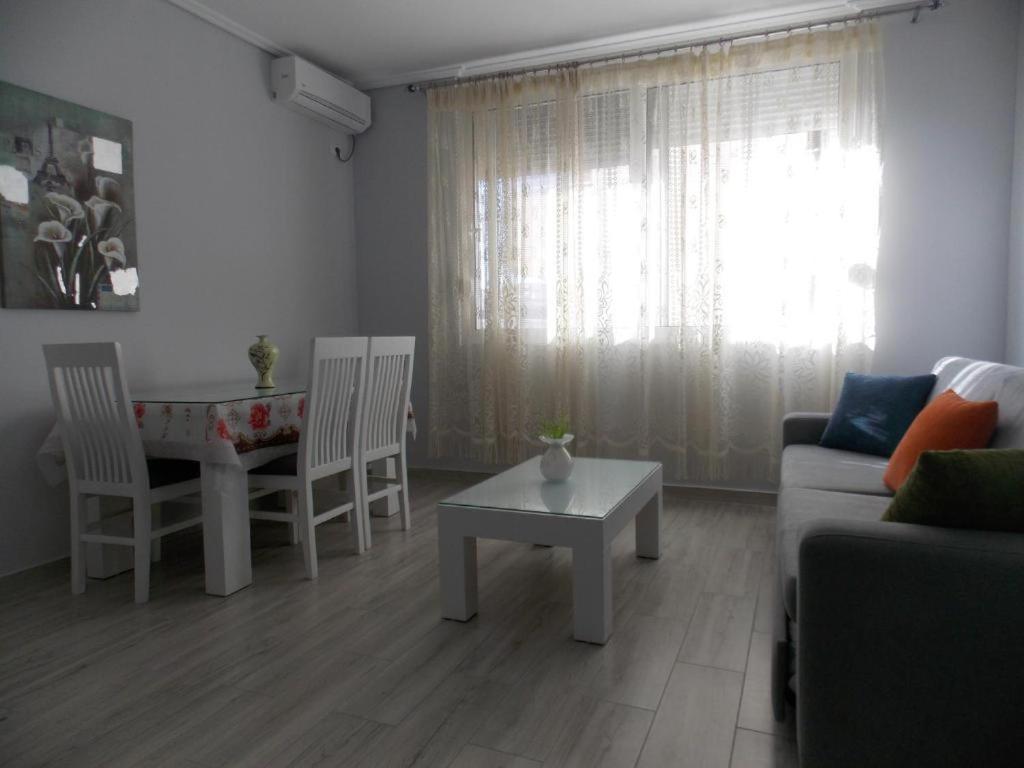 Coastline Apartments Sarandë Exterior foto