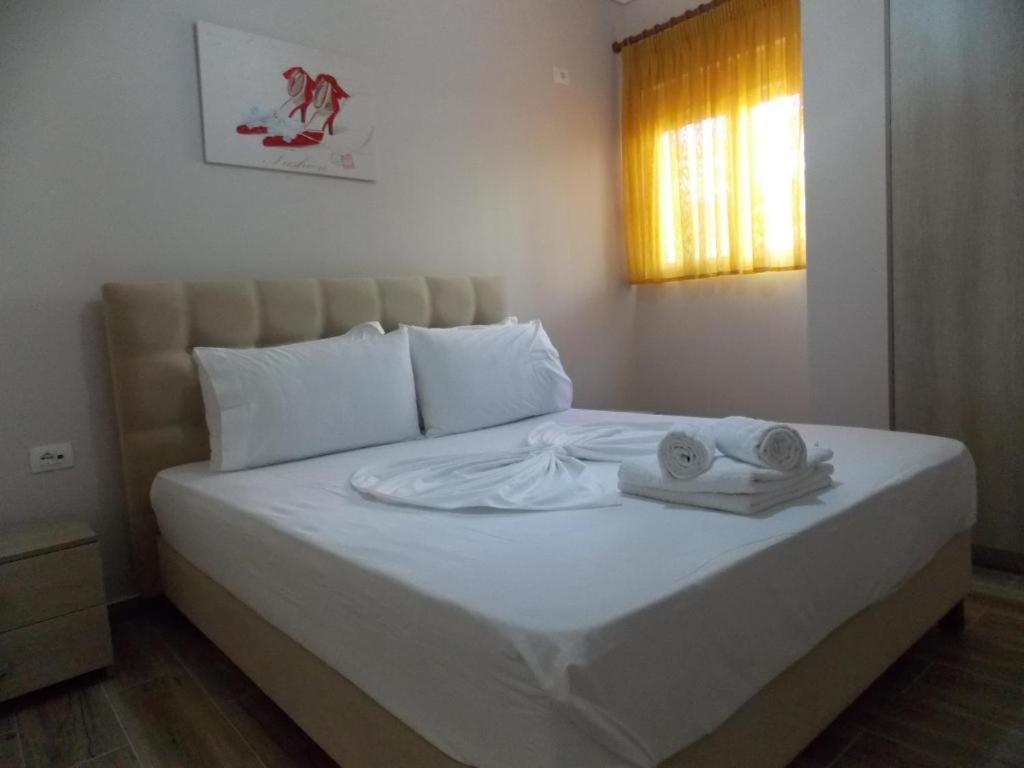 Coastline Apartments Sarandë Exterior foto